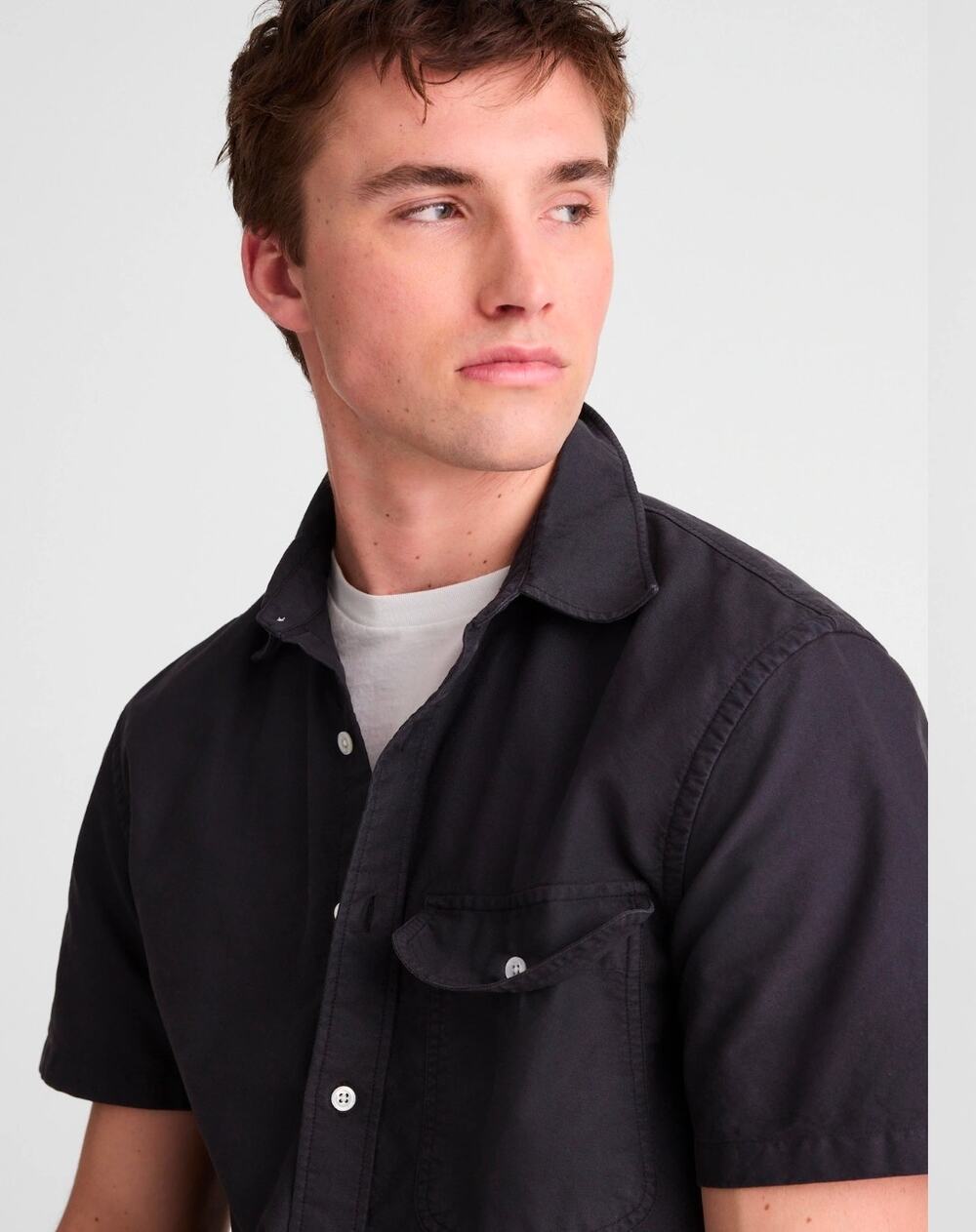 NWT Madewell Short-Sleeve Single-Pocket Shirt in Allday Oxford size large black.
